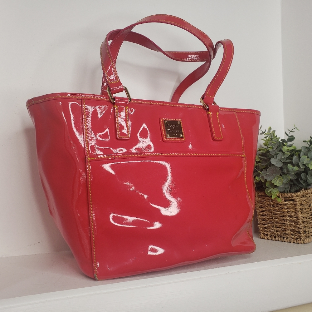 Dooney & Bourke